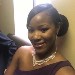 Meet your Posher, Toya